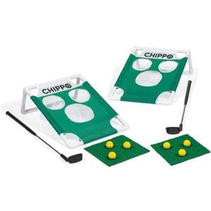 Chippo Golf Chipping Game On The Go NEW (2) Targets (2) Clubs (2) Mats (6) Balls